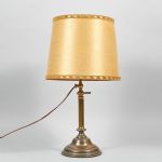 1040 3127 TABLE LAMP